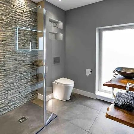 別荘 Luxury Barn With Hot Tub & Cinema Room, Nr Skipton Lothersdale